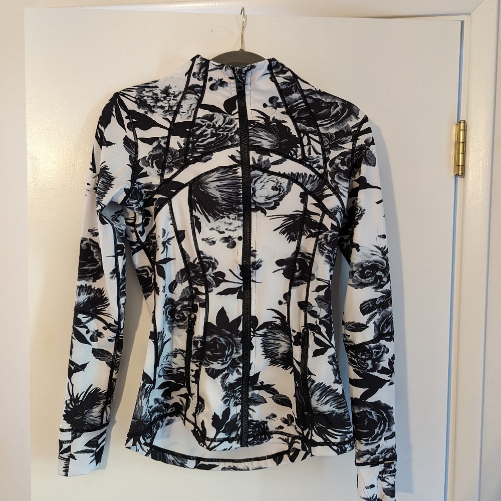Lululemon running jacket